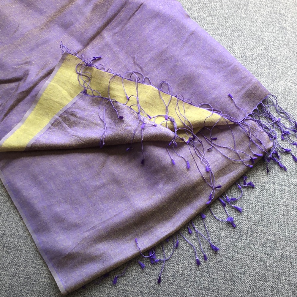 NWOT Pashmina scarf